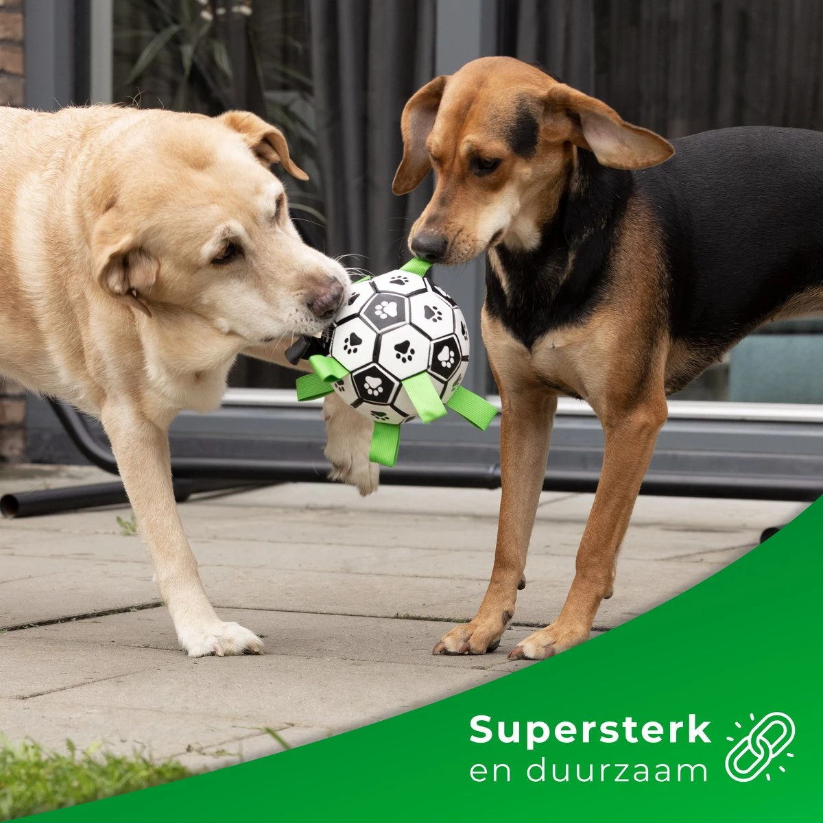 Honden Speelgoed Bal Voetbal Extra Sterk Met Handvaten Ball Hondenbal - 15 Cm - Dutchwide - Afbeelding 3
