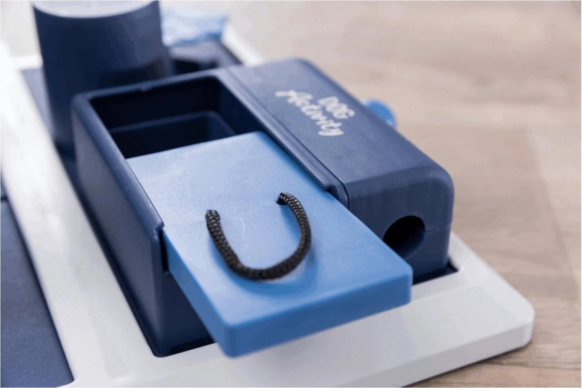 Trixie Dog Activity Poker Box 2 31x31 Cm - Afbeelding 6